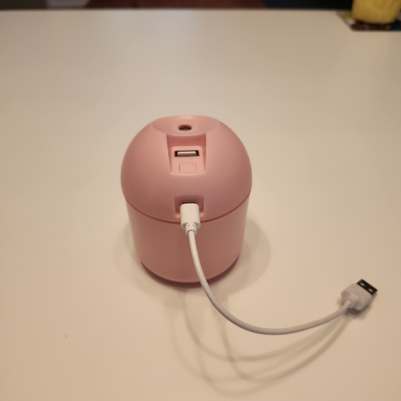 Mini USB Diffuser – Cute, Compact & Calm Anywhere - Picture 3 of 4